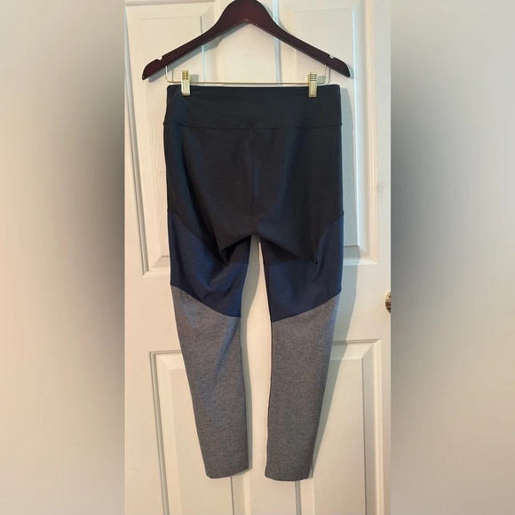 OUTDOOR VOICES 7/8 Springs Navy Colorblock Leggings LARGE - Picture 4 of 7